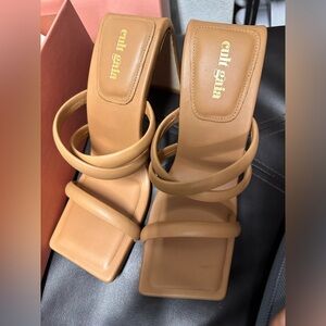 NIB Cult Gaia Letta Sandal!